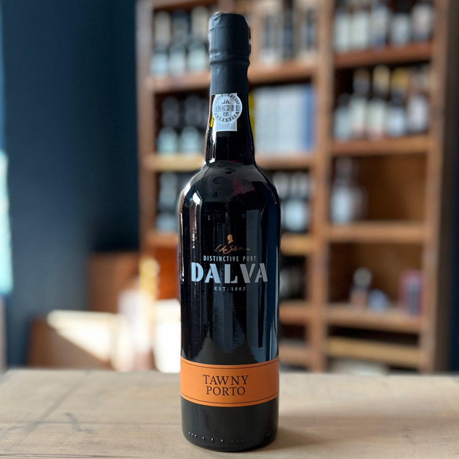 Tawny Port, Dalva